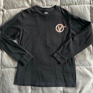 Vans boys long sleeve tshirt circle V graphic size large